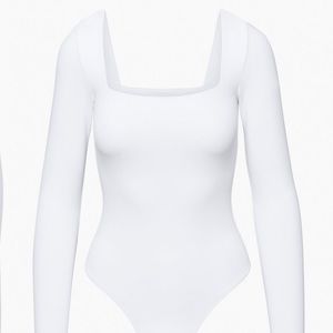 Aritzia Contour Long Sleeve Square Neck Bodysuit
